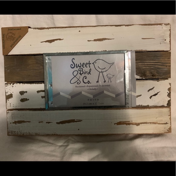 White Washed Distressed Barn Wood Frame - Picture 1 of 2